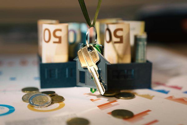 How Will Emerging Trends Reshape the Future of UK Businesses?